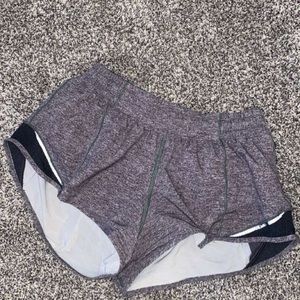 Never worn lululemon hotty hot 2.5